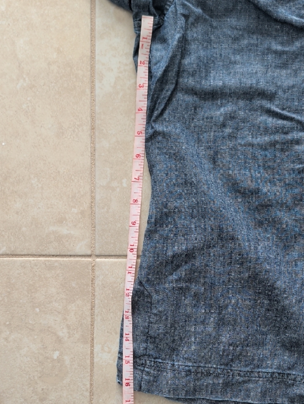 🌀 Trina Turk 🌀 Los angeles Jean Indigo Chambray Top Split-Neck Tunic GUC - Picture 8 of 8